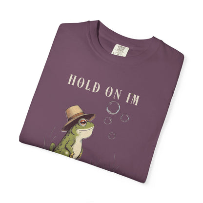 Overstimulated Frog T-Shirt Retro Fun Froggy Meme Shirt Vintage Frog And Toad Aesthetic Frog Lover Gift For Her Birthday Viral Trendy Shirt