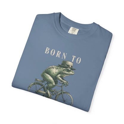 Dilly Dally Frog T-Shirt Retro Funny Froggy Meme Shirt Vintage Frog And Toad Aesthetic Frog Lover Gift For Her Birthday Viral Trendy Shirt