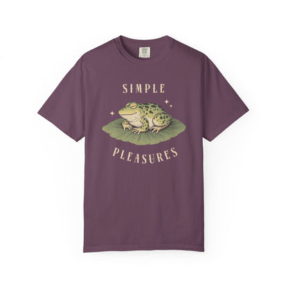 Funny Frog T-Shirt Retro Vibes Froggy Meme Shirt Vintage Frog And Toad Aesthetic Frog Lover Gift For Her Birthday Viral Trendy Shirt T-Shirt Printify Berry S