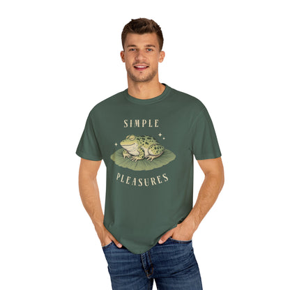 Funny Frog T-Shirt Retro Vibes Froggy Meme Shirt Vintage Frog And Toad Aesthetic Frog Lover Gift For Her Birthday Viral Trendy Shirt T-Shirt Printify
