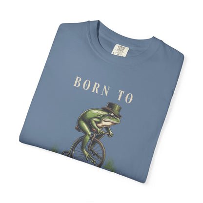 Dilly Dally Frog T-Shirt Retro Vibes Froggy Meme Shirt Vintage Frog And Toad Aesthetic Frog Lover Gift For Her Birthday Viral Trendy Shirt